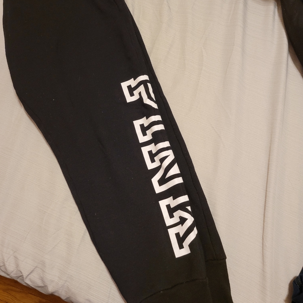 PINK Victoria Secret Womens Sweatpants. Black, size Medium